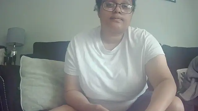 Snapshot of vanilla_chocolate23 chatting on June 1, 2026, 7:32 am vanilla chocolate23 online show from June 1, 2026, 7:32 am