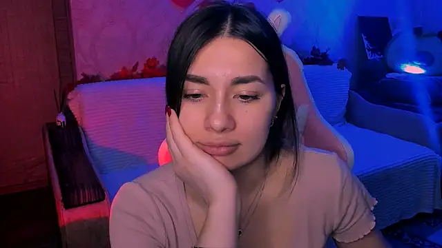 Swee Alicee online show from February 18, 2026, 7:10 pm