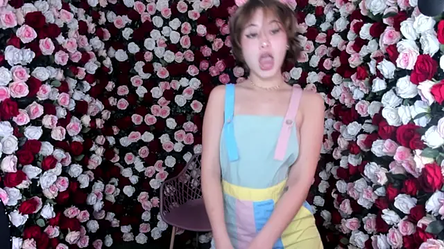 Snapshot of Hellen_coy chatting on January 19, 2025, 1:22 pm Hellen coy online show from January 19, 2025, 1:22 pm