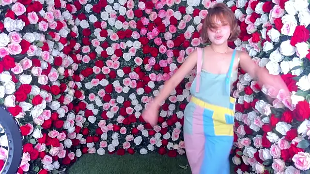 Snapshot of Hellen_coy chatting on January 19, 2025, 4:25 pm Hellen coy online show from January 19, 2025, 4:25 pm