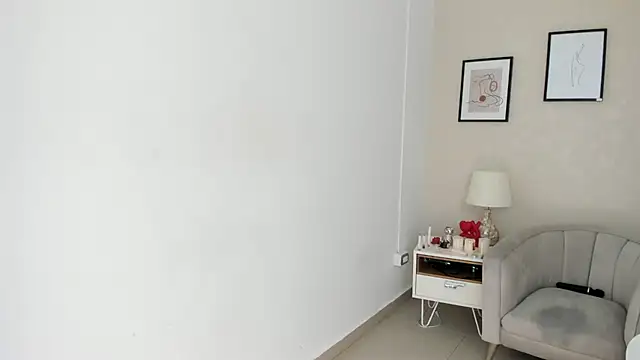 Snapshot of Hellen_coy chatting on February 26, 2025, 6:32 pm Hellen coy online show from February 26, 2025, 6:32 pm