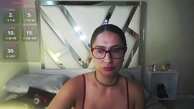 Snapshot of marilynetthan chatting on June 26, 2026, 2:10 pm marilynetthan online show from June 26, 2026, 2:10 pm