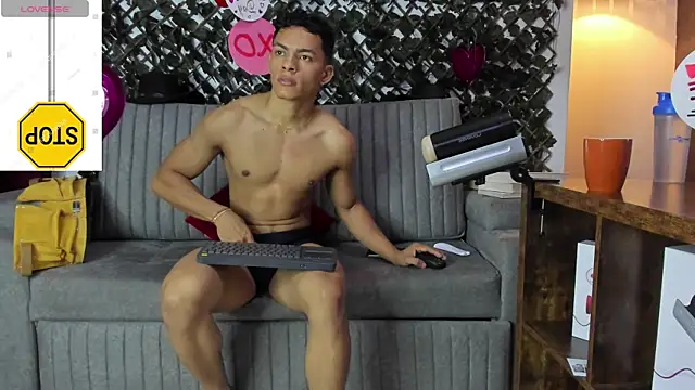  EUFRATES  online show from February 17, 2025, 3:42 pm