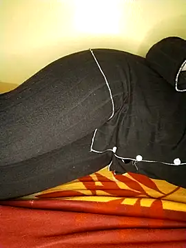 Snapshot of 3ahhd chatting on November 26, 2025, 12:44 am 3ahhd online show from November 26, 2025, 12:44 am