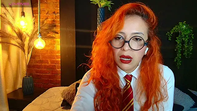 sahra taylor  online show from March 25, 2026, 2:01 pm