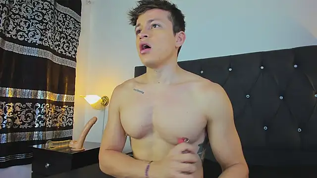 Angel Cuervo online show from January 22, 2025, 7:56 pm