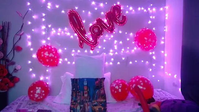 Nicol Love0 online show from February 14, 2025, 11:10 am