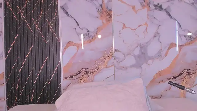 Alyson-a online show from March 5, 2026, 12:12 pm