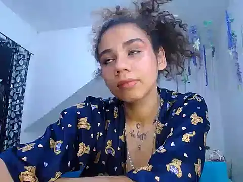 Snapshot of diamonmeli chatting on January 22, 2025, 10:05 pm diamonmeli online show from January 22, 2025, 10:05 pm