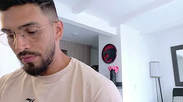 tony muscle online show from February 9, 2026, 8:02 pm