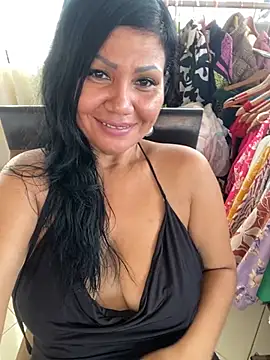 Hot Rose83 online show from February 2, 2025, 8:51 pm