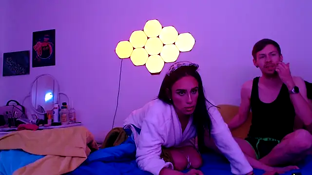 jonny-bisexual online show from November 1, 2025, 7:49 pm