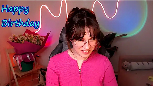 Snapshot of M_Sensual chatting on April 15, 2026, 7:58 pm M Sensual online show from April 15, 2026, 7:58 pm