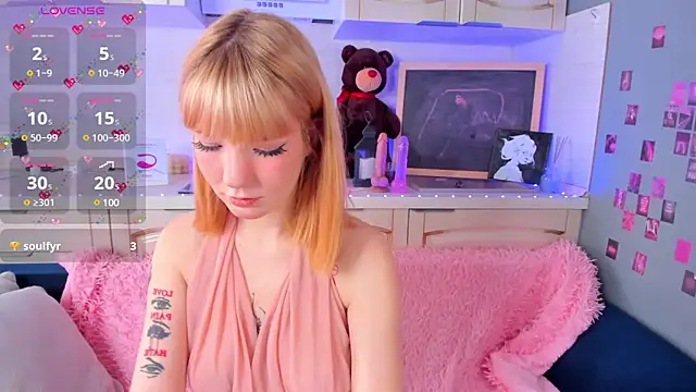 Linablueeyed online show from February 23, 2025, 8:17 am