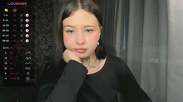 kate8ketee8 online show from December 22, 2024, 1:44 pm