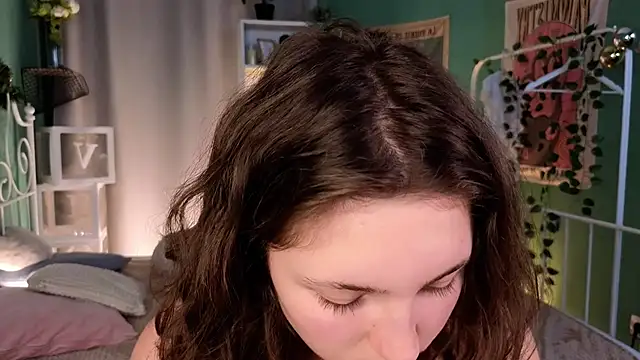 cherry lea online show from January 4, 2025, 5:58 pm