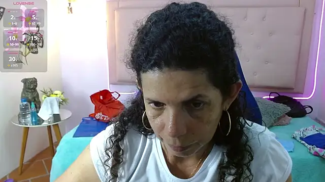 Snapshot of sila_bolum chatting on June 4, 2026, 6:47 pm sila bolum online show from June 4, 2026, 6:47 pm