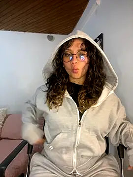 Andi9  online show from October 8, 2025, 1:03 am