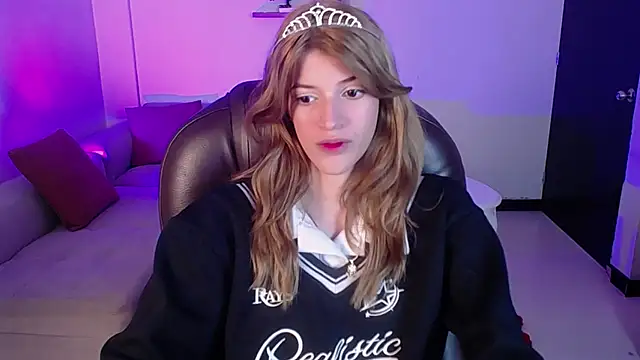 Nora Vennucci online show from January 20, 2025, 6:21 pm