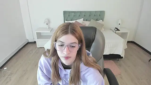 Nora Vennucci online show from February 1, 2026, 12:26 pm