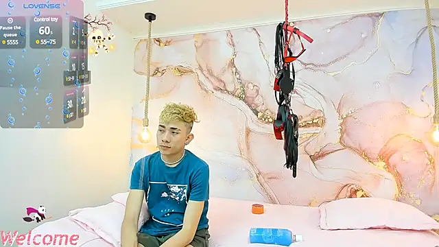 StrawwBoys online show from December 27, 2024, 11:53 pm