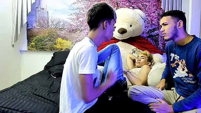 StrawwBoys online show from January 9, 2025, 10:41 pm