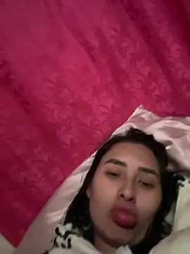 Anily Lovely online show from April 5, 2026, 2:09 am