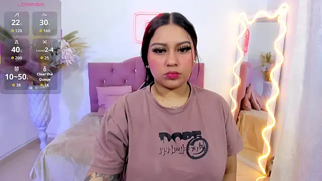 kendra tay online show from November 25, 2025, 3:06 am