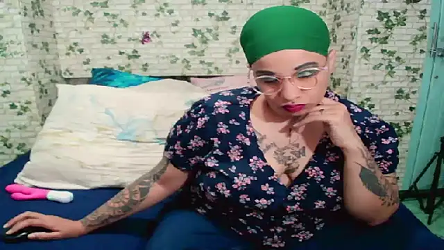 Snapshot of Indian_candyXX chatting on May 14, 2026, 4:36 pm Indian candyXX online show from May 14, 2026, 4:36 pm