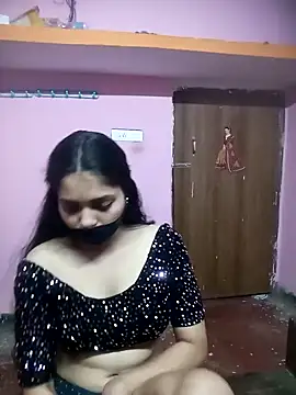 Snapshot of Cute-Simmi chatting on December 30, 2024, 1:47 pm Cute-Simmi online show from December 30, 2024, 1:47 pm