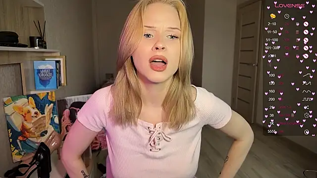 lisa barbie online show from October 22, 2025, 8:03 am