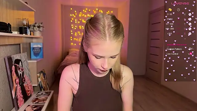 lisa barbie online show from December 20, 2025, 11:06 am