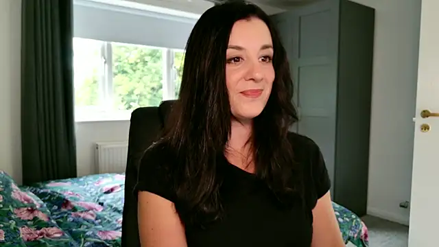 Snapshot of flatwhite0 chatting on June 13, 2026, 6:06 pm flatwhite0 online show from June 13, 2026, 6:06 pm