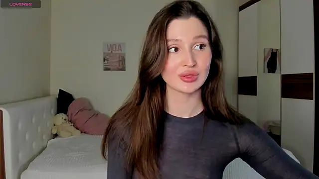 Snapshot of tender_babyy chatting on December 14, 2024, 2:21 pm tender babyy online show from December 14, 2024, 2:21 pm