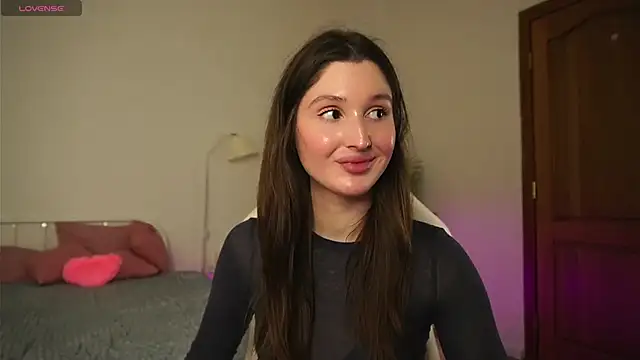 Snapshot of tender_babyy chatting on February 23, 2025, 10:49 am tender babyy online show from February 23, 2025, 10:49 am