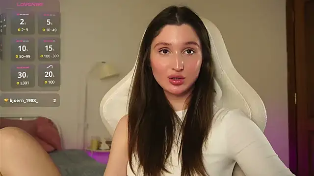 Snapshot of tender_babyy chatting on February 23, 2025, 1:53 pm tender babyy online show from February 23, 2025, 1:53 pm