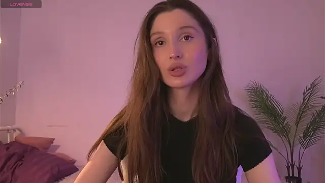 tender babyy online show from November 7, 2025, 12:49 pm