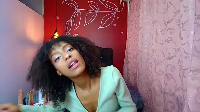 Zia Green online show from February 27, 2025, 3:37 pm