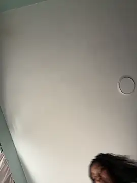 ebonycatlisaaaalime online show from April 21, 2026, 7:17 pm