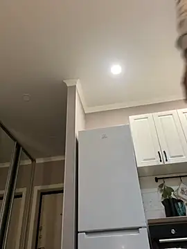 viviandaimond1 online show from February 4, 2025, 4:50 pm