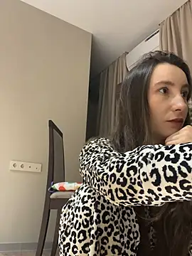 viviandaimond1 online show from February 27, 2025, 4:10 pm