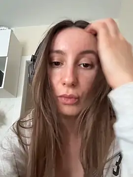 viviandaimond1 online show from September 19, 2025, 1:45 pm