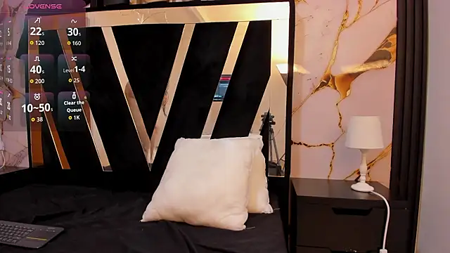 KarinaSimonz online show from February 5, 2026, 7:18 pm