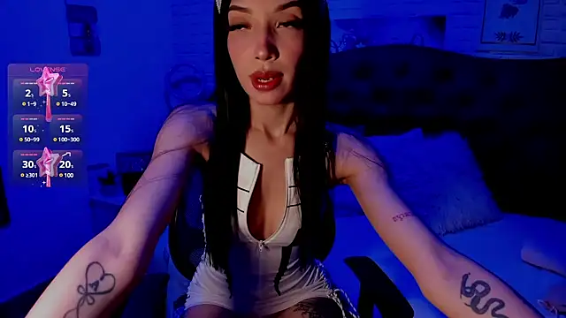 Snapshot of _Chartlotte chatting on December 6, 2024, 6:28 pm  Chartlotte online show from December 6, 2024, 6:28 pm