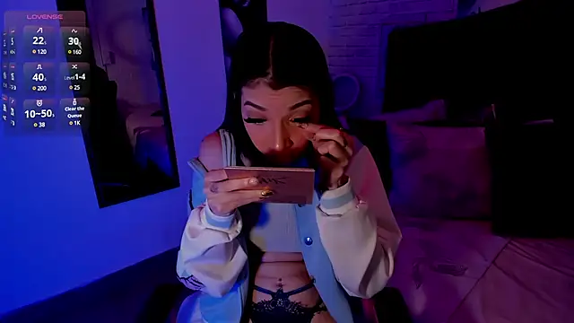 Snapshot of _Chartlotte chatting on January 17, 2025, 8:44 pm  Chartlotte online show from January 17, 2025, 8:44 pm