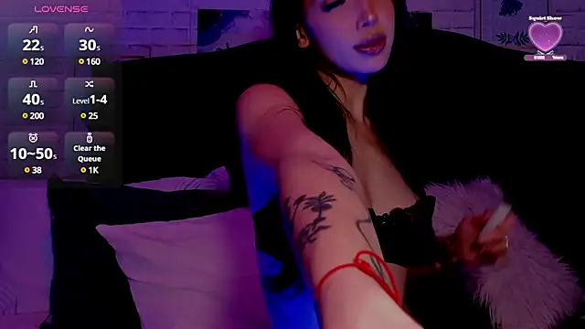 Snapshot of _Chartlotte chatting on January 23, 2025, 8:24 pm  Chartlotte online show from January 23, 2025, 8:24 pm