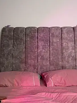 Snapshot of _Chartlotte chatting on September 13, 2025, 2:00 am  Chartlotte online show from September 13, 2025, 2:00 am