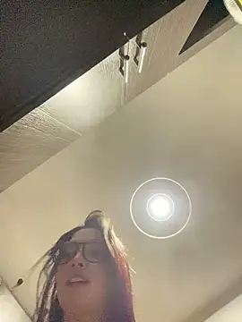 Snapshot of _Chartlotte chatting on October 4, 2025, 2:09 am  Chartlotte online show from October 4, 2025, 2:09 am