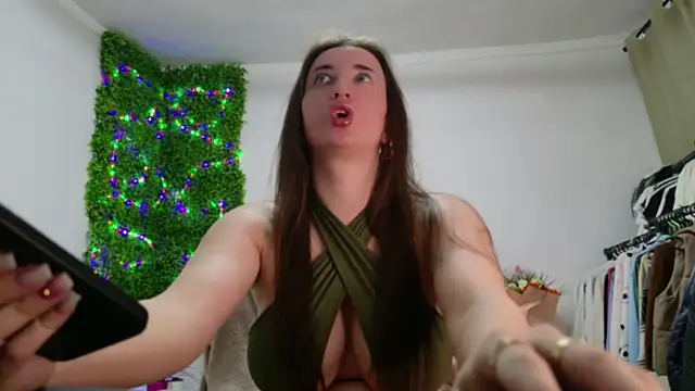 Snapshot of Lorennameliyy chatting on January 25, 2025, 8:00 pm Lorennameliyy online show from January 25, 2025, 8:00 pm