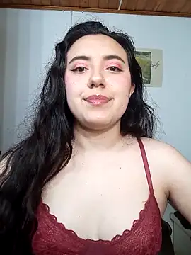 Emi chik online show from November 30, 2025, 9:24 am